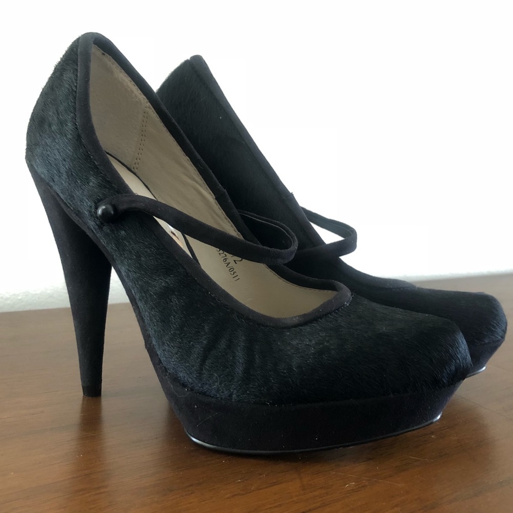 Tahari Ponyhide Cowhide Heels Pumps